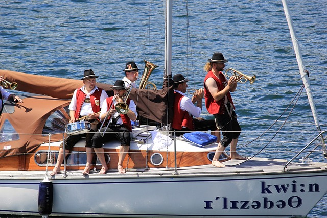 在这种背景 在这种背景