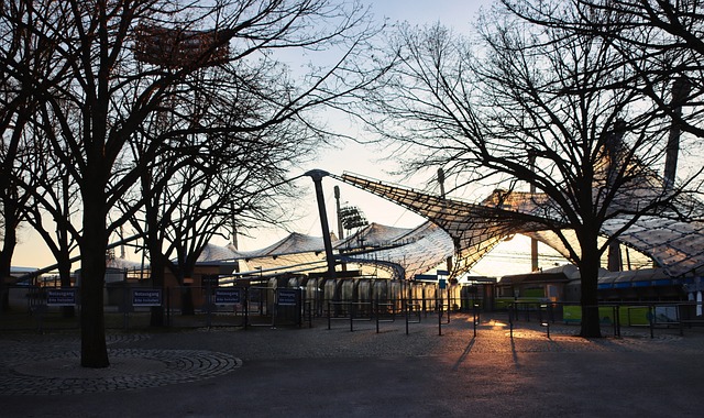 手榜上遥遥 手榜上遥遥